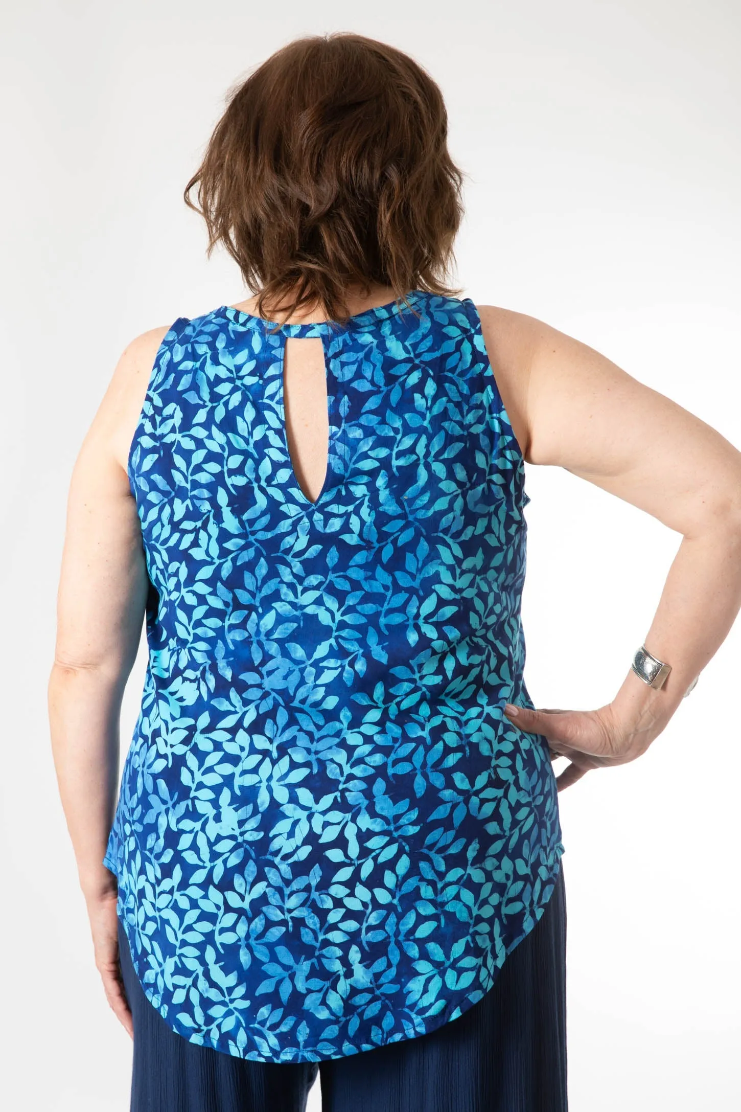 Kali Batik Keyhole Tank