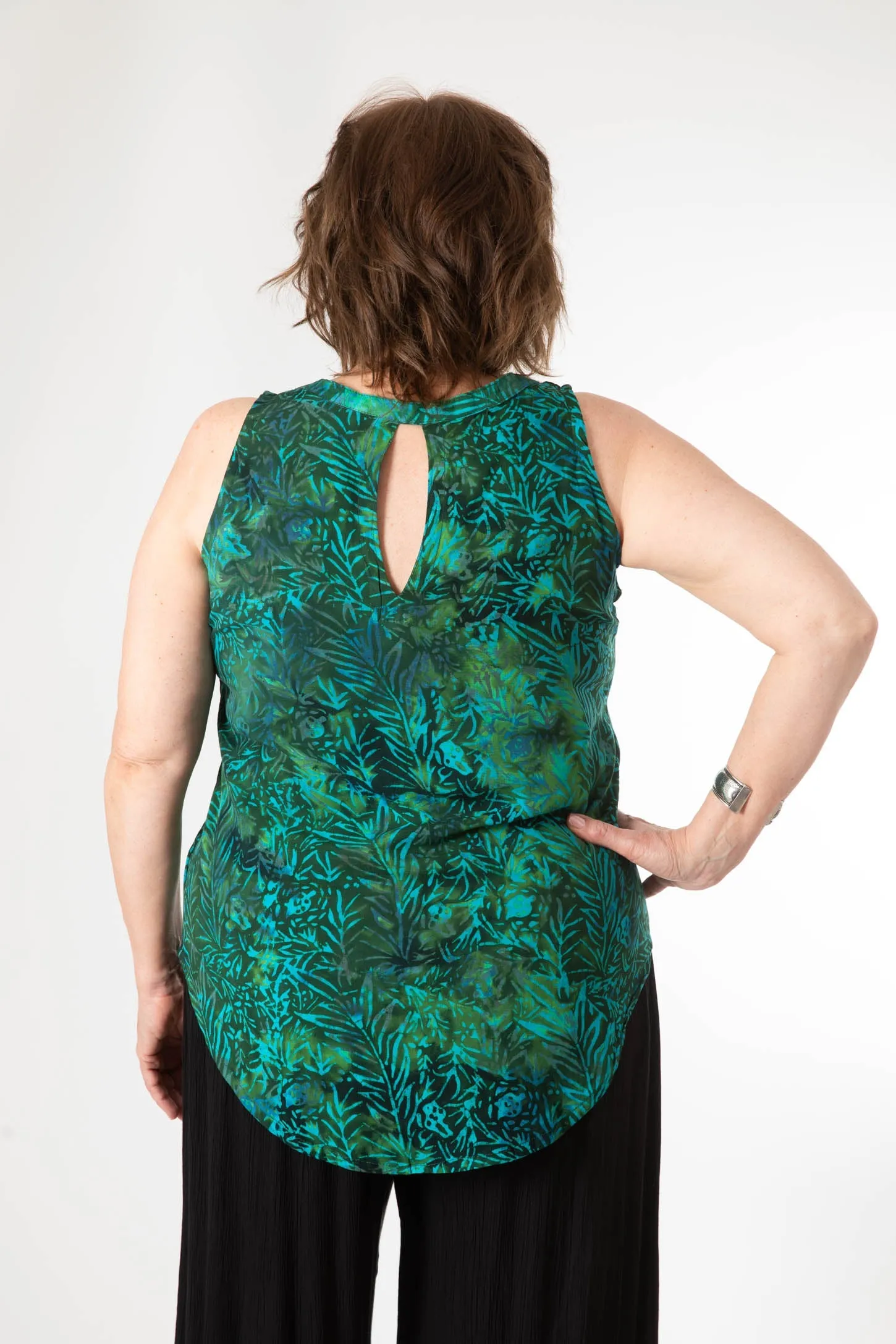 Kali Batik Keyhole Tank
