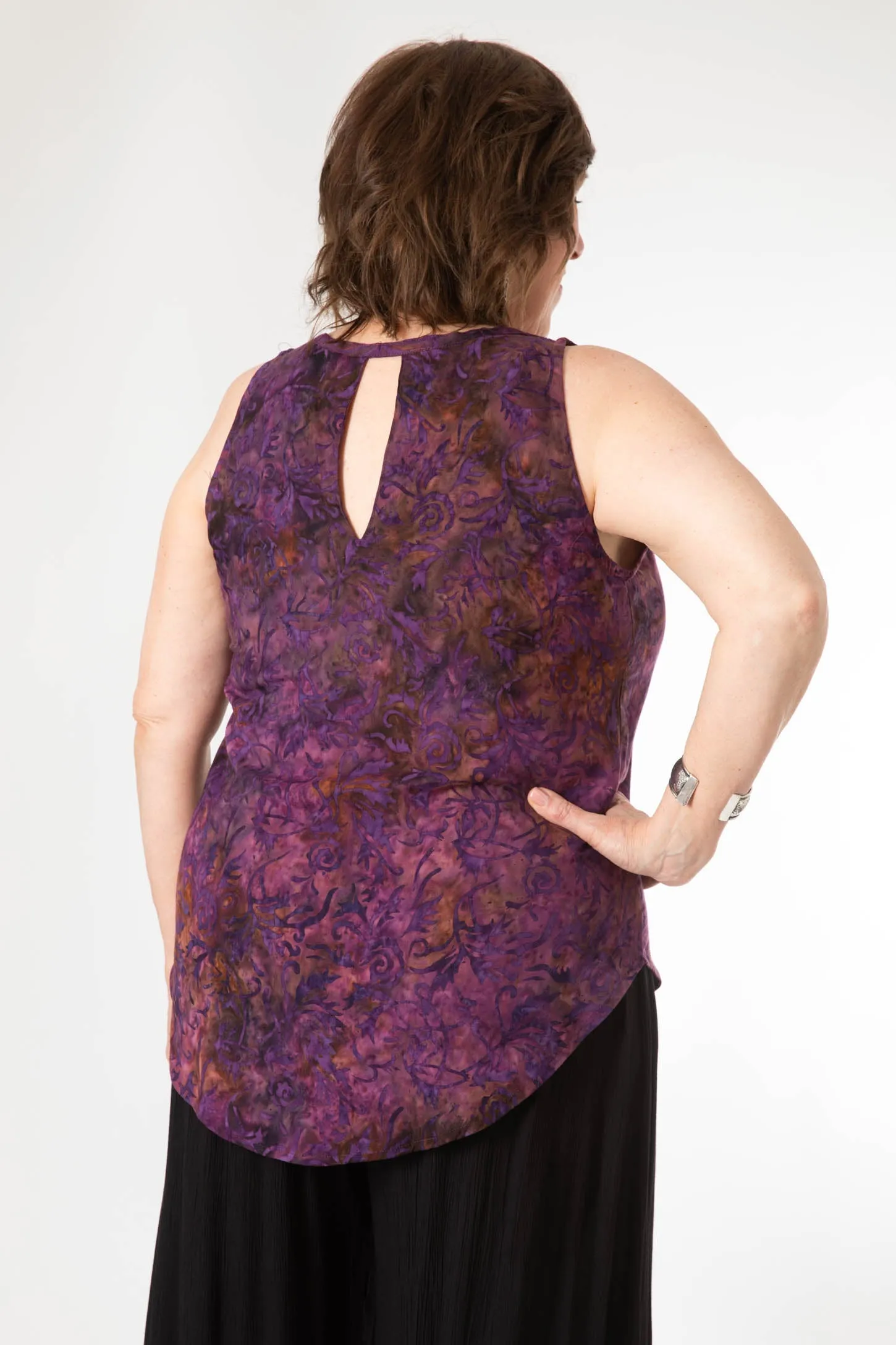 Kali Batik Keyhole Tank