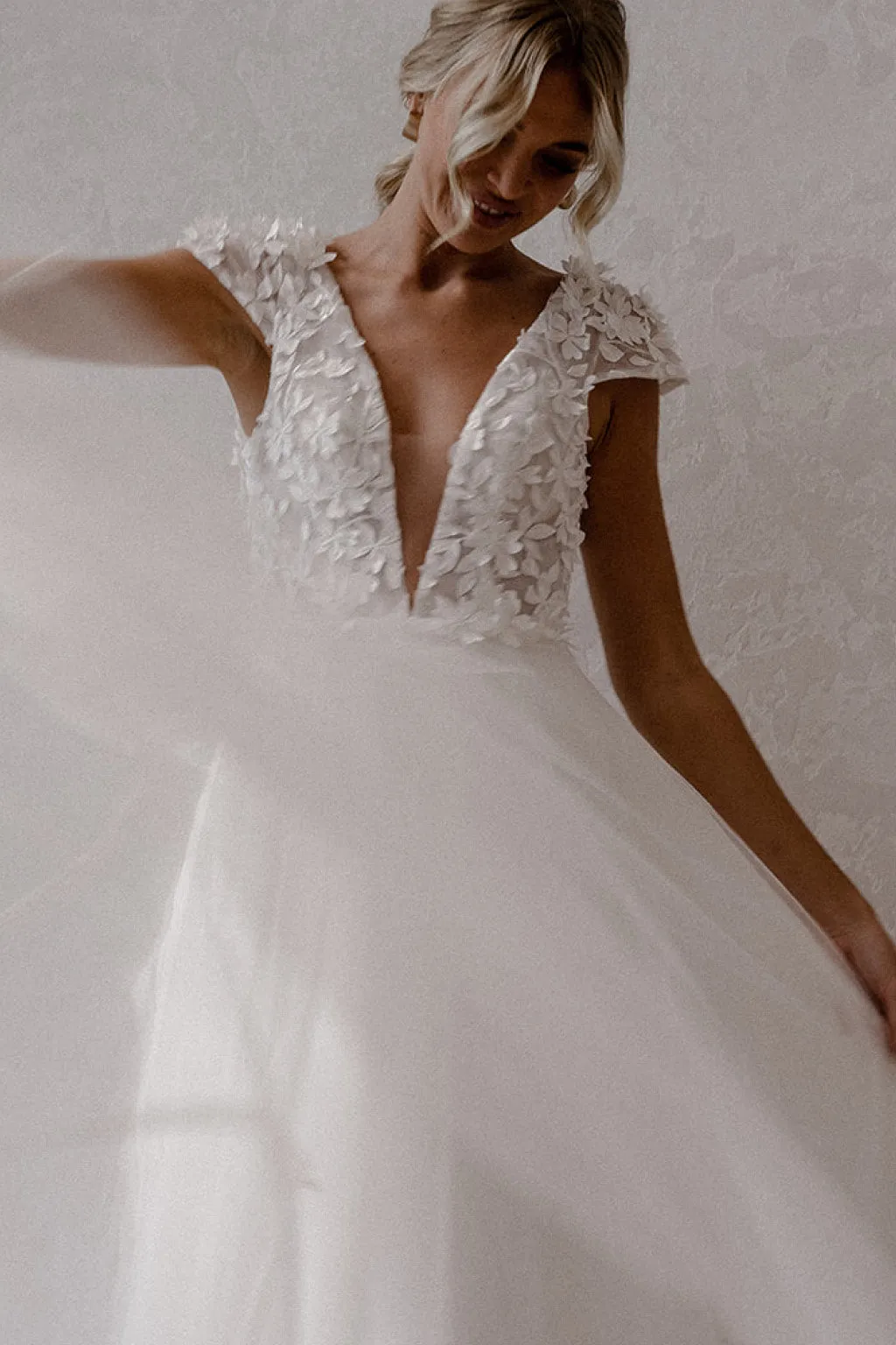 REMOVABLE FLOWY SKIRT